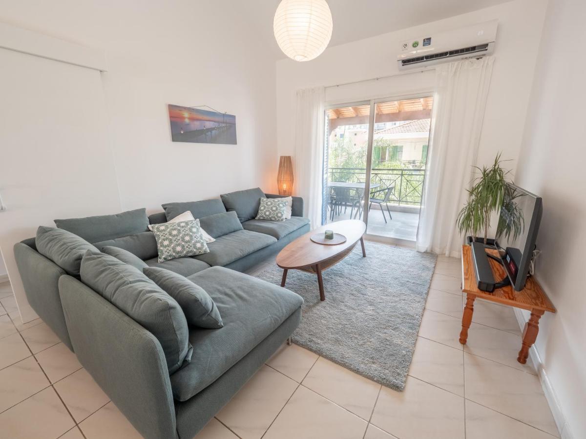 לימסול The Salnik Beach Apartment מראה חיצוני תמונה