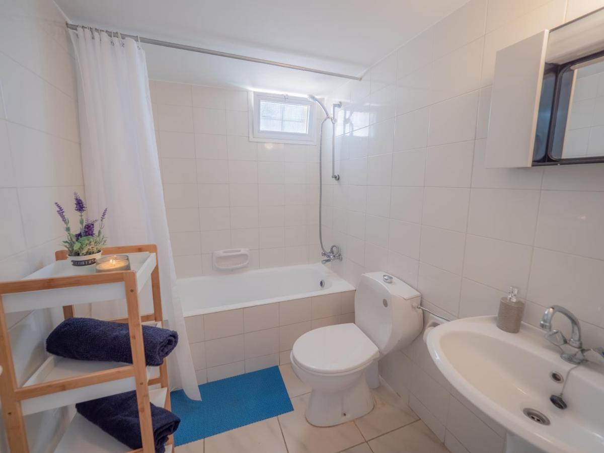 לימסול The Salnik Beach Apartment מראה חיצוני תמונה